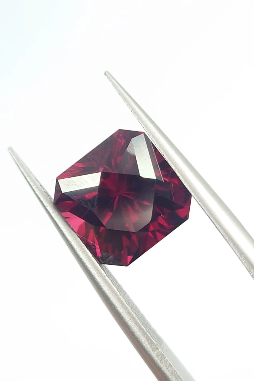 4.52ct Natural Redish Pink Rhodolite Garnet Emerald Cut Loose Gemstone From Tanzania — view 6